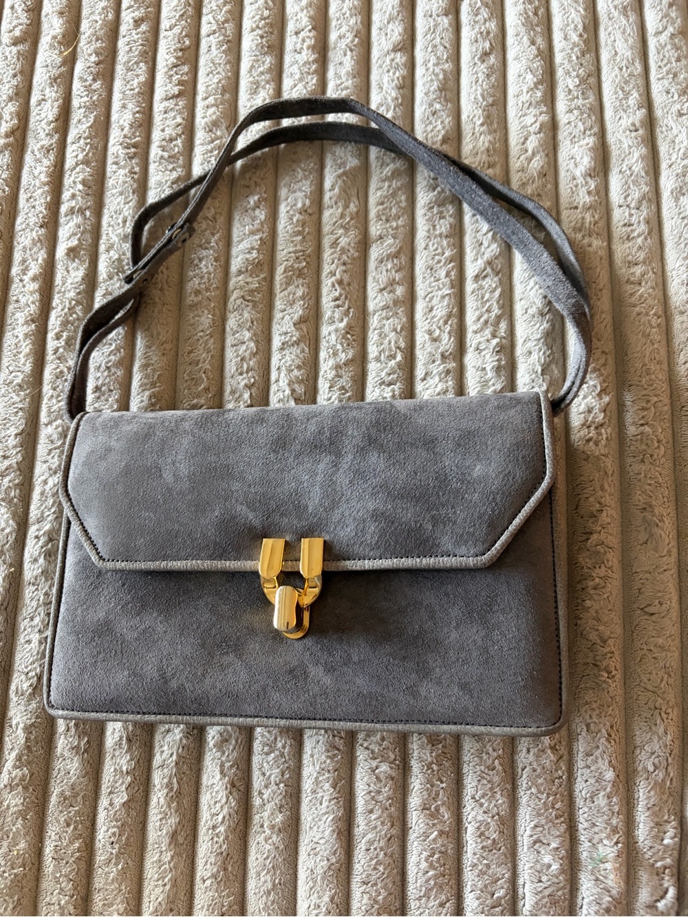 Hato Hasi Vintage Gray Suede Shoulder Bag with Gold Hardware